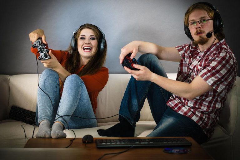 Virtual Dates and Online Activities: How to Make Them Fun and Meaningful